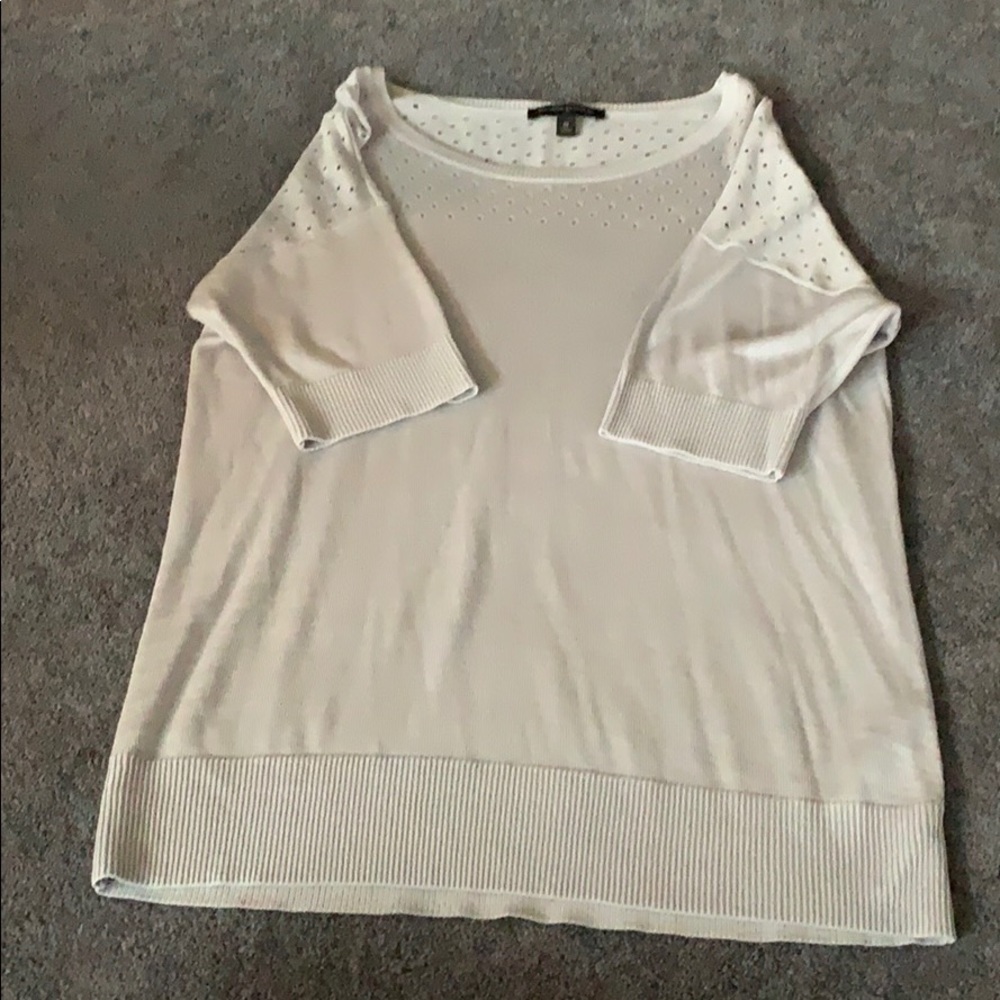 Short sleeve sweater